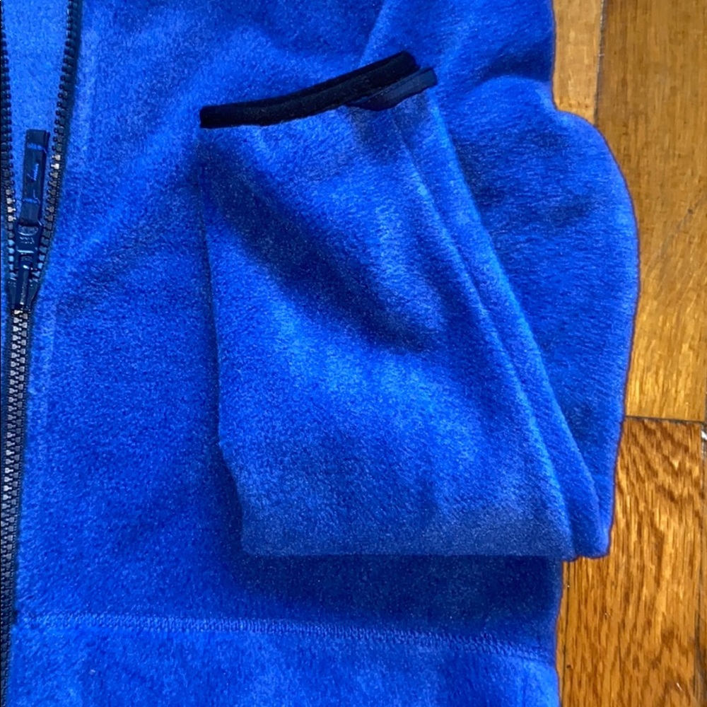PLACE Sweater. - Picture 4 of 8